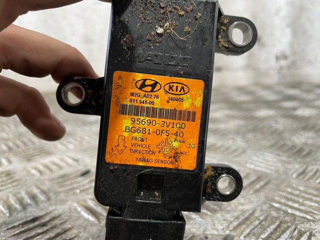 Sensor de aceleração transversal (ESP) 956903V100 HYUNDAI