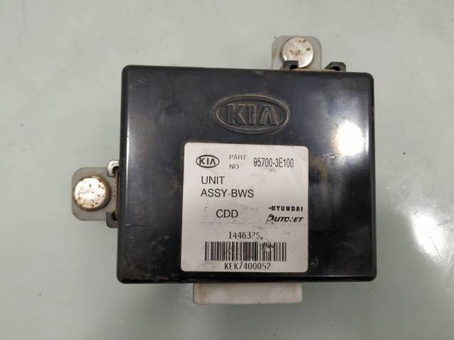 957003E100 Hyundai/Kia