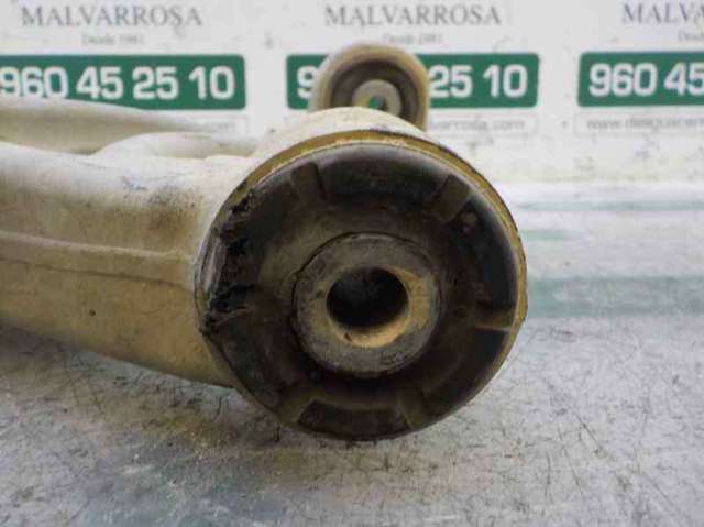 Braço oscilante inferior esquerdo de suspensão dianteira 95834105401 PORSCHE
