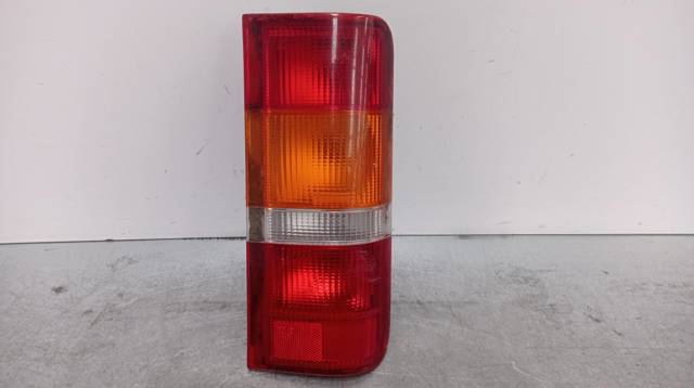 Lanterna traseira direita 95VG13404AC FORD