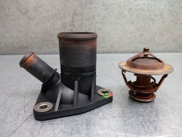 Tampa do termostato 9609493180 PEUGEOT
