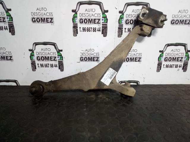 Braço oscilante inferior direito de suspensão dianteira 96133609 PEUGEOT