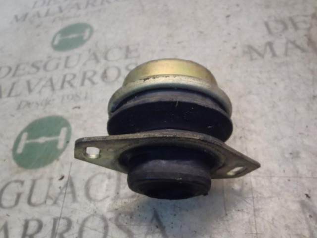 Coxim (suporte) esquerdo de motor 9618184180 FIAT
