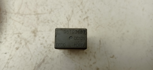 Relê das luzes de nevoeiro 96190187 GM