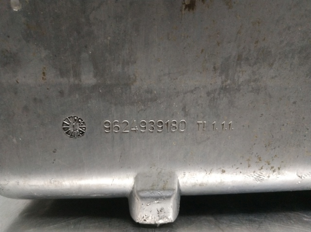 Panela de óleo de cárter do motor 9624939180 PEUGEOT
