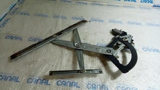 Mecanismo de acionamento de vidro da porta dianteira direita 96261057 GM