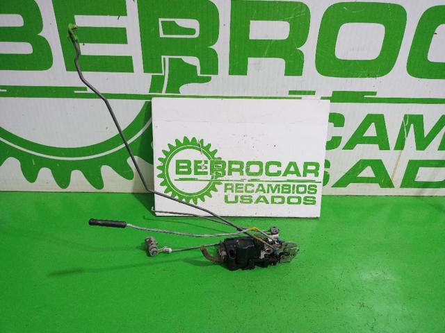 Fecho da porta dianteira esquerda 96272643 GM