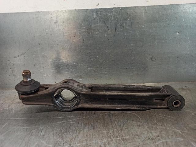 Braço oscilante inferior esquerdo/direito de suspensão dianteira 96316765 GM