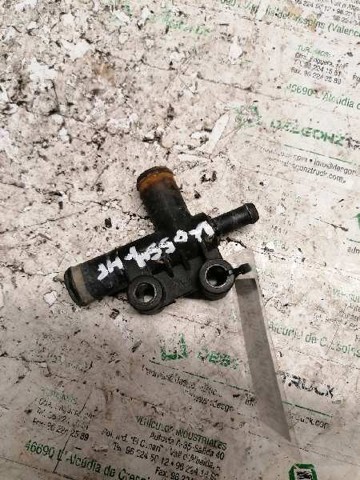 Flange do sistema de esfriamento (união em T) 96352644 GM
