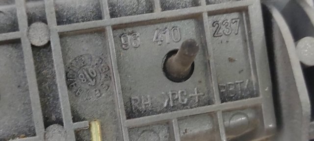 Maçaneta externa direita da porta traseira 96410237 GM