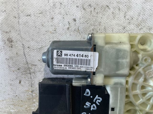 Motor de acionamento de vidro da porta dianteira esquerda 9647441480 PEUGEOT