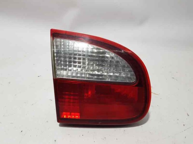 Lanterna traseira esquerda interna 96500243 GM