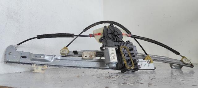 Motor de acionamento de vidro da porta dianteira esquerda 9654087880 PEUGEOT