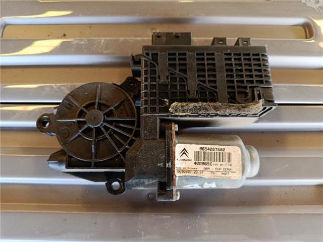 Motor de acionamento de vidro da porta dianteira esquerda 9654087880 PEUGEOT