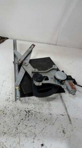 Motor de acionamento de vidro da porta dianteira direita 96541738 GM