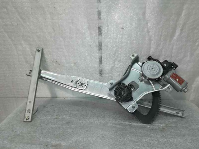 Motor de acionamento de vidro da porta dianteira direita 96541738 GM