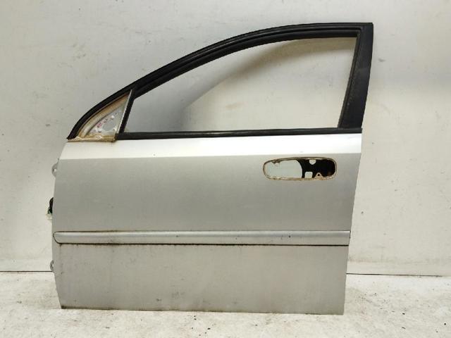 Porta dianteira esquerda 96547851 GM