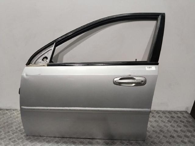 Porta dianteira esquerda 96547851 GM