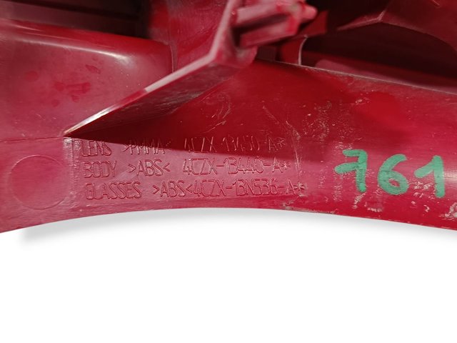 Lanterna traseira direita 965586398001 PEUGEOT