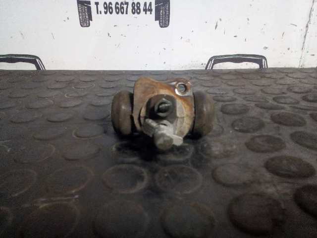 Cilindro traseiro do freio de rodas de trabalho 96574718 GM