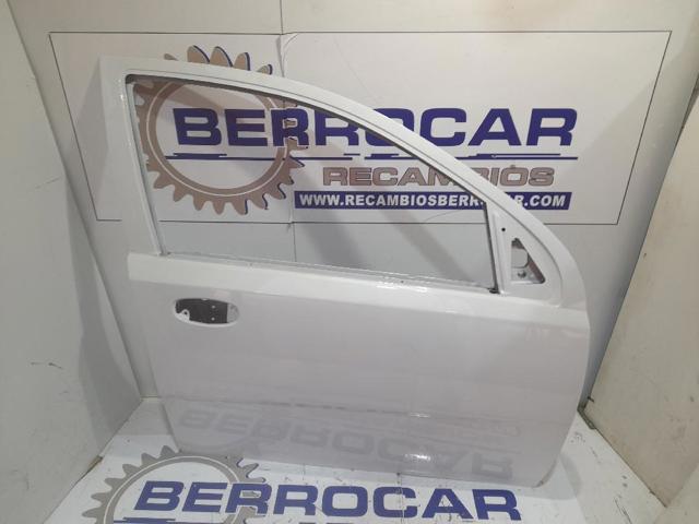 Porta dianteira direita 96585328 GM