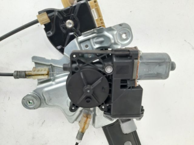 965872102 Opel