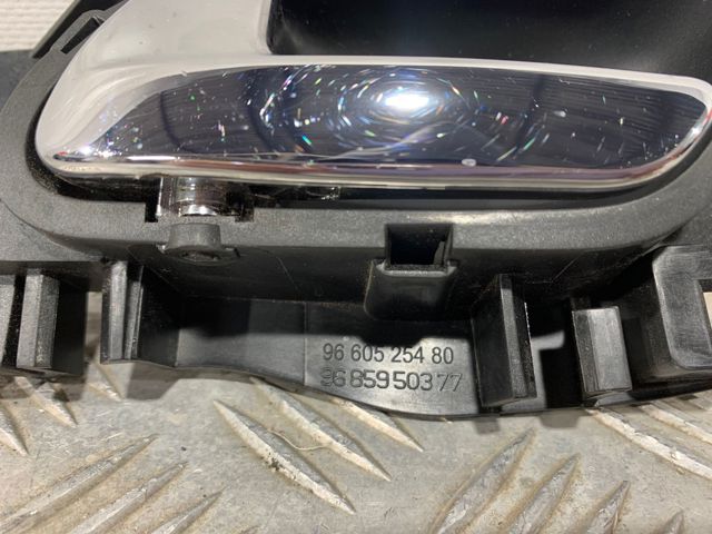 Maçaneta interna dianteira/traseira da porta esquerda 9660525480 PEUGEOT