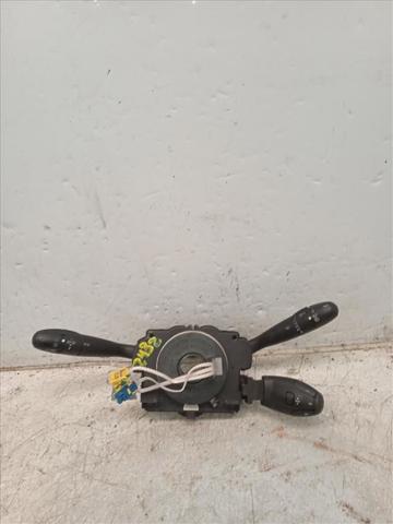 Comutador instalado na coluna da direção, montado 96605602XT PEUGEOT