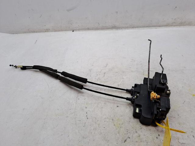 Fecho da porta dianteira esquerda Chevrolet Captiva I C100 ao melhor preço