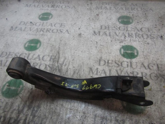 Braço oscilante superior esquerdo/direito de suspensão traseira 96626419 OPEL