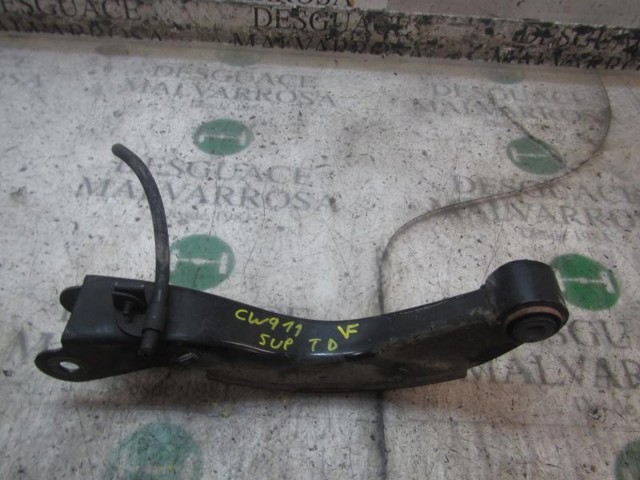 Braço oscilante superior esquerdo/direito de suspensão traseira 96626419 OPEL