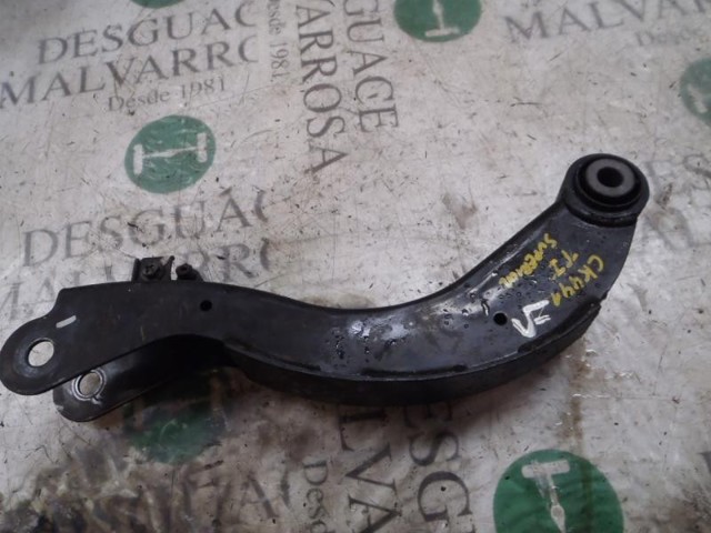 Braço oscilante superior esquerdo/direito de suspensão traseira 96626419 OPEL