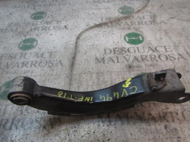 Braço oscilante superior esquerdo/direito de suspensão traseira 96626419 OPEL