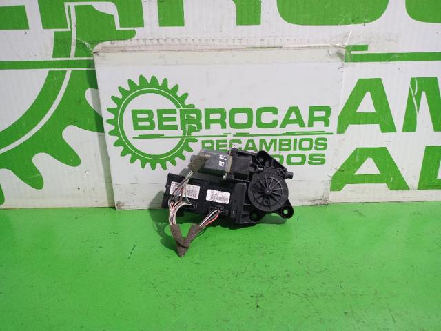 Motor de acionamento de vidro da porta dianteira esquerda 966316200 RENAULT