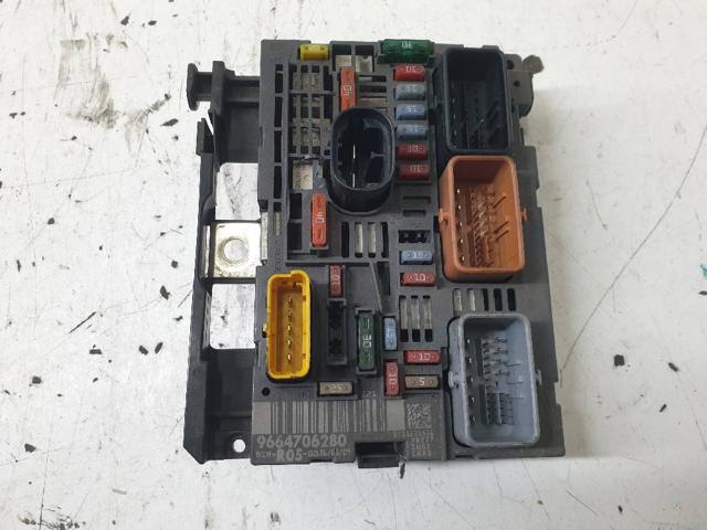  para Peugeot 408  ()