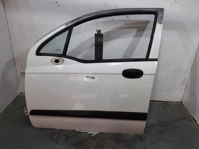 Porta dianteira esquerda Chevrolet Spark (Matiz)  M200, M250 ao melhor preço