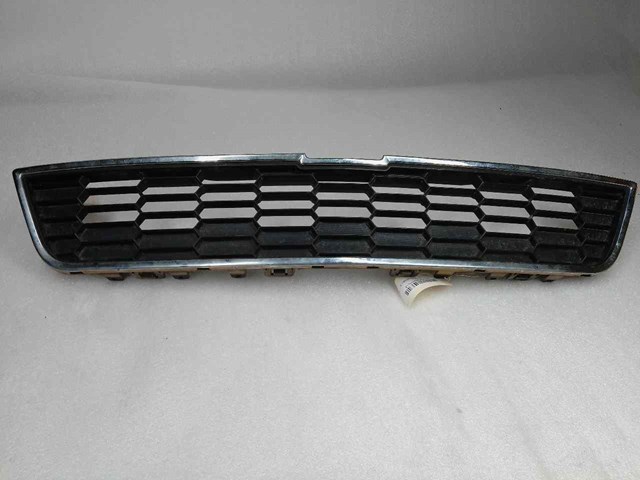 Grelha do radiador para Chevrolet Aveo T300