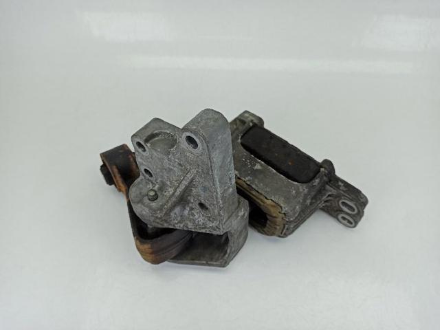 Coxim (suporte) direito inferior de motor 9670282280 PEUGEOT