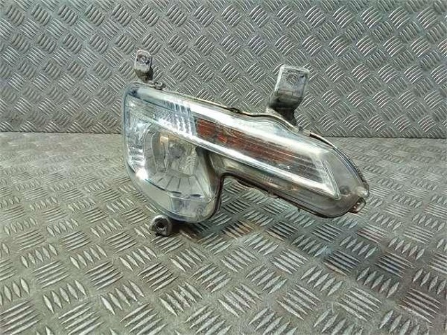Luzes de nevoeiro direitas 9670476180 PEUGEOT