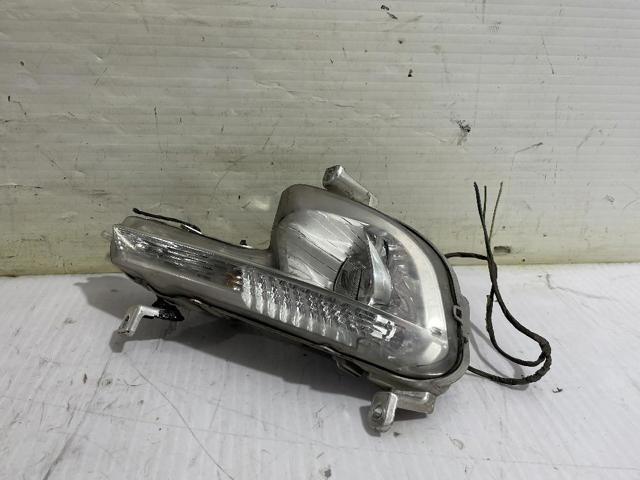 Luzes de nevoeiro direitas 9670476180 PEUGEOT