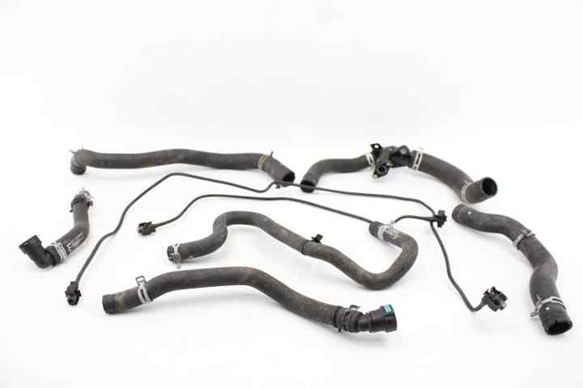 Flange do sistema de esfriamento (união em T) 9671124980 FORD