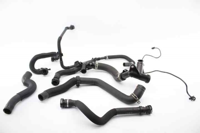 Flange do sistema de esfriamento (união em T) 9671124980 PEUGEOT