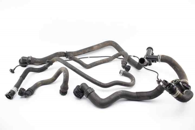 Flange do sistema de esfriamento (união em T) 9671124980 PEUGEOT