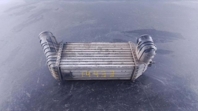Radiador de intercooler 9673015780 PEUGEOT