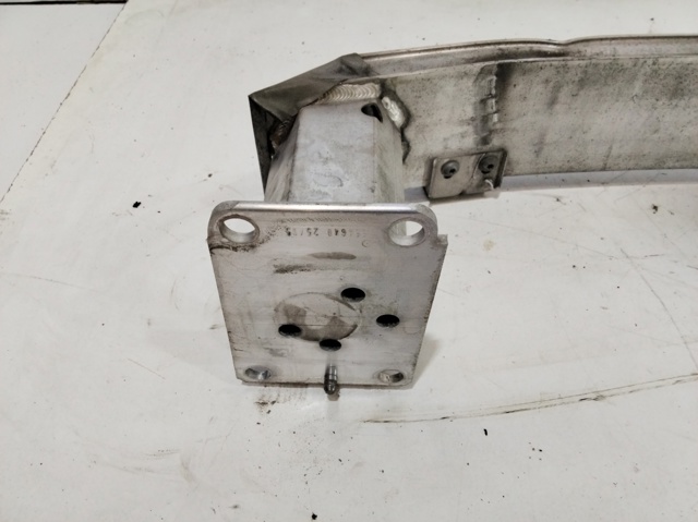 Reforçador do pára-choque dianteiro 9675941580 PEUGEOT