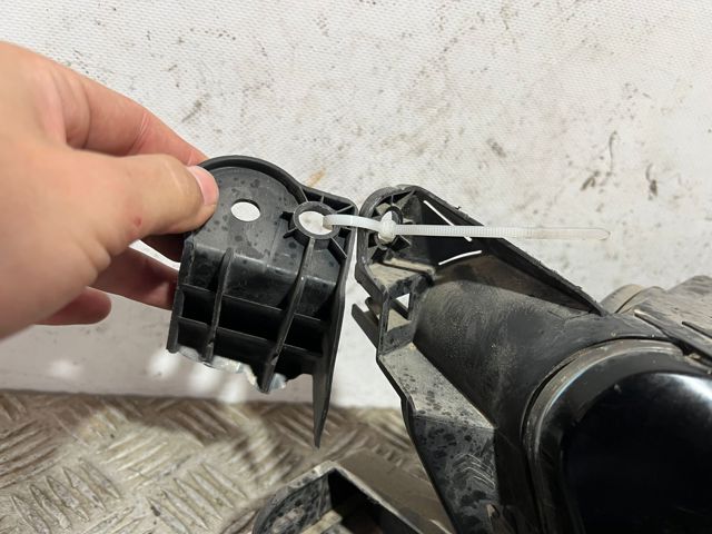 Luz direita 9675974880 PEUGEOT