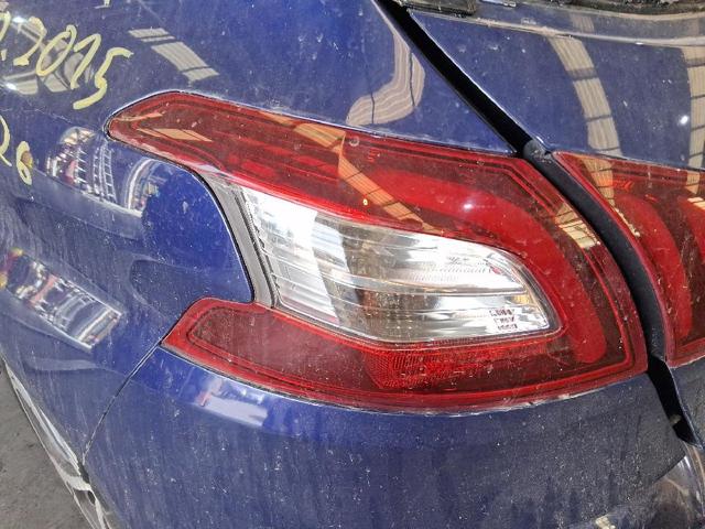 Lanterna traseira esquerda externa 9677817680 PEUGEOT