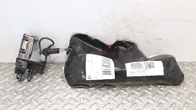 Tanque para os aditivos 9678101680 PEUGEOT