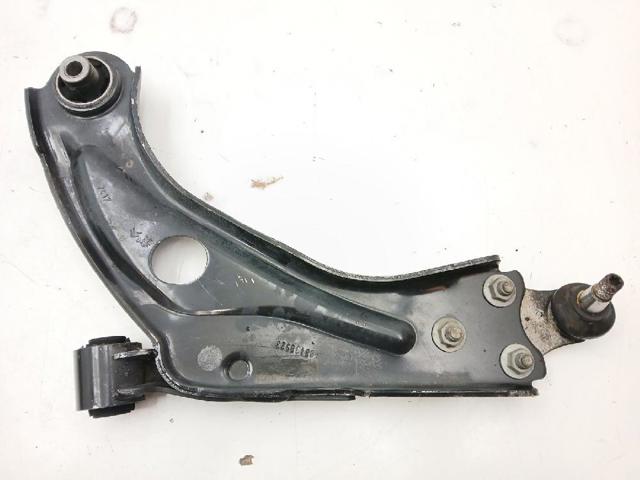 Braço oscilante inferior esquerdo de suspensão dianteira 9678311380 PEUGEOT