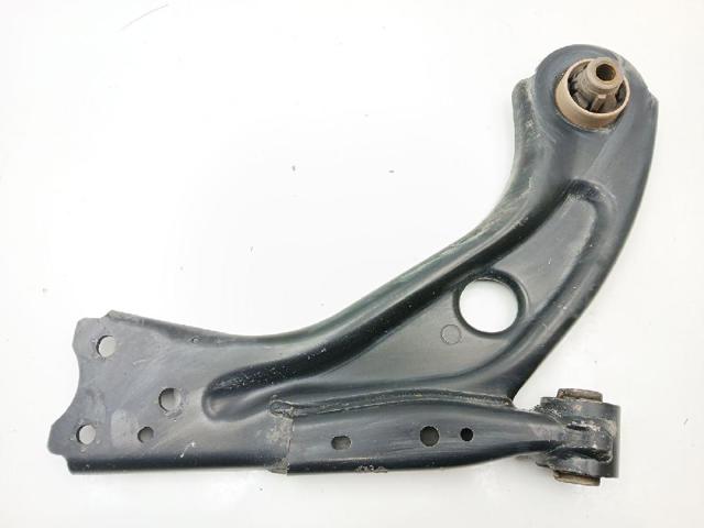 Braço oscilante inferior esquerdo de suspensão dianteira 9678311380 PEUGEOT